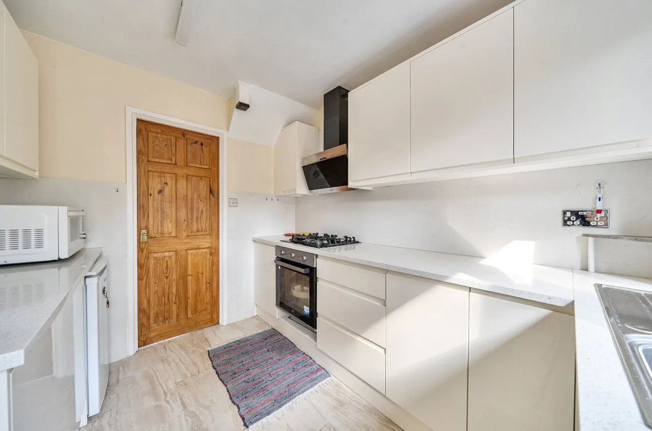 Tomlins Close, Tadley, RG26, photo 11