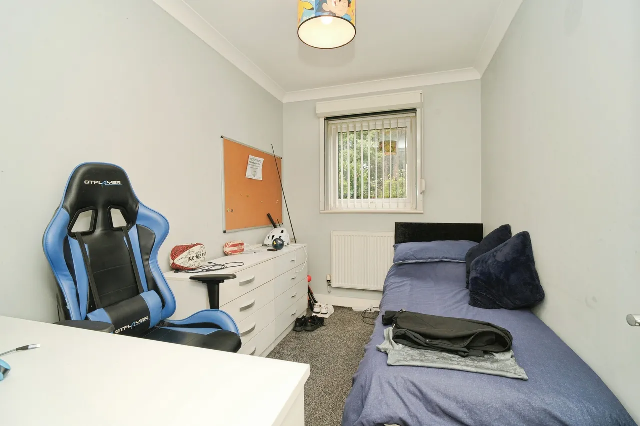 Hooten Lane, Leigh, WN7, photo 12