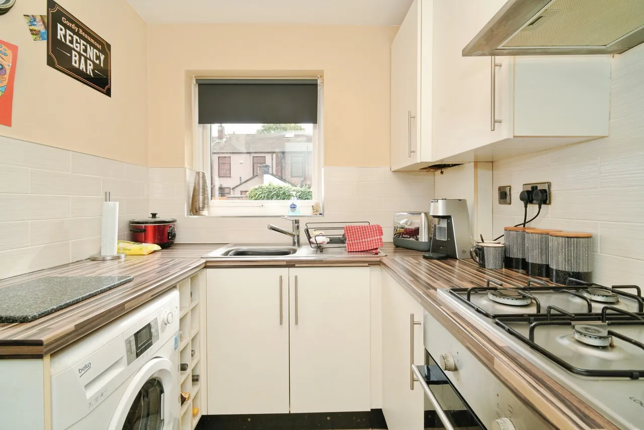 Hooten Lane, Leigh, WN7, photo 6