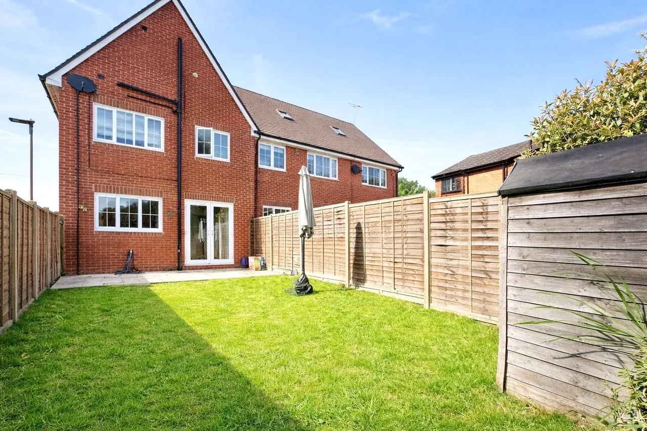 Alford Close, Sandhurst, Berkshire, GU47 8DX, photo 7