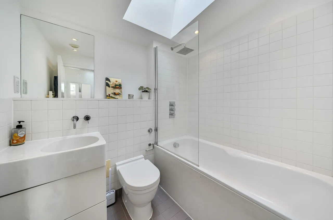 Flat 3, 1 Holland Grove, London, London, SW9 6DG, photo 11