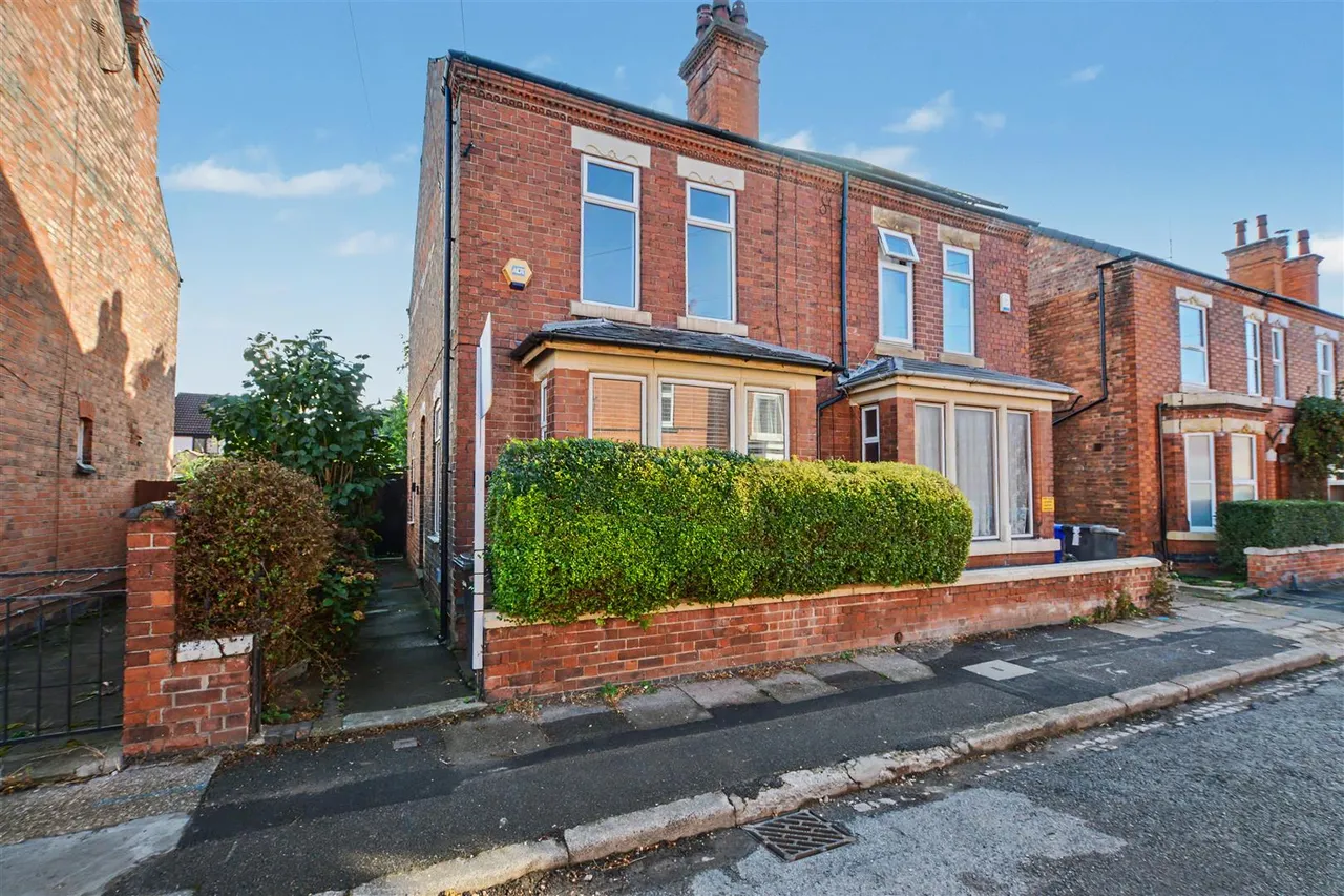 3 bed house for sale, Cranmer Street, Long Eaton, NG10