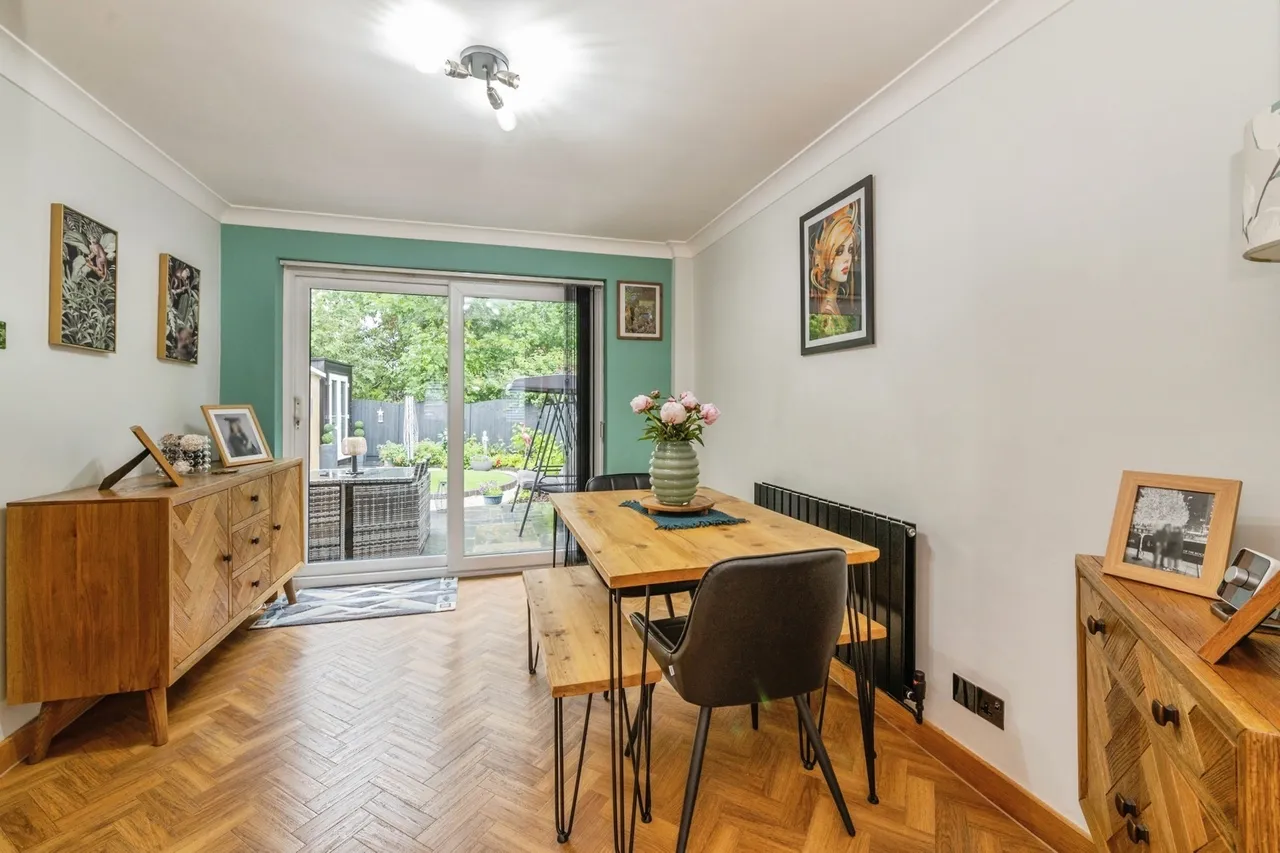 Magnolia Way, Pilgrims Hatch, Brentwood, Essex, CM15, photo 12