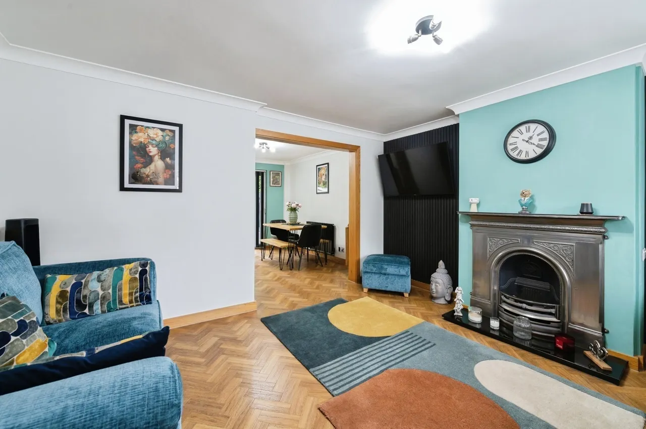 Magnolia Way, Pilgrims Hatch, Brentwood, Essex, CM15, photo 4