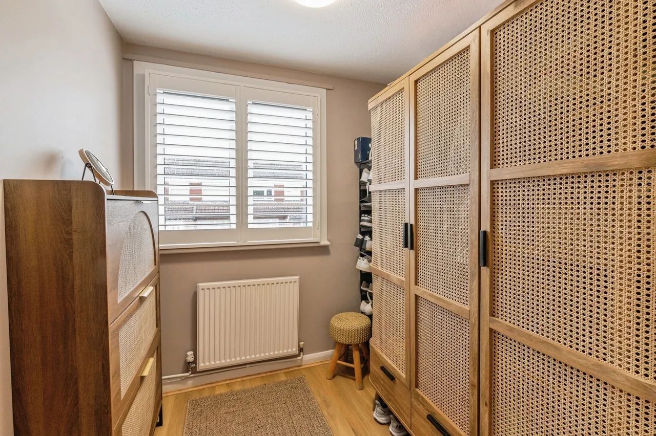Magnolia Way, Pilgrims Hatch, Brentwood, Essex, CM15, photo 16