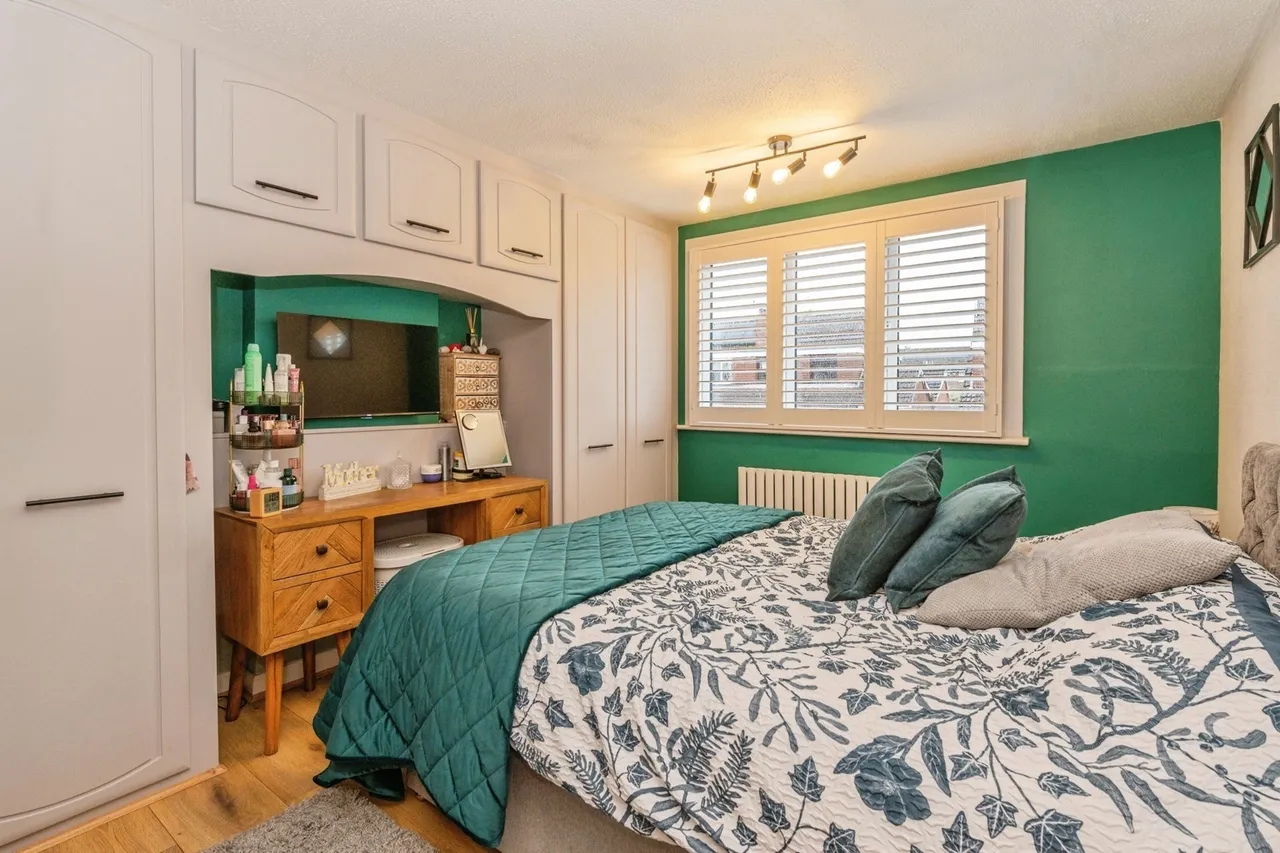 Magnolia Way, Pilgrims Hatch, Brentwood, Essex, CM15, photo 14