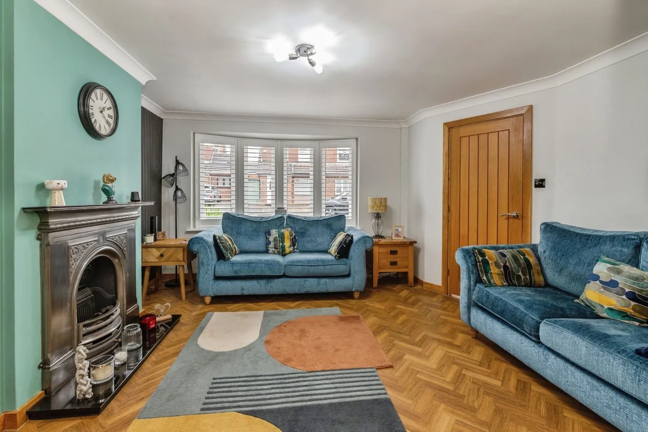 Magnolia Way, Pilgrims Hatch, Brentwood, Essex, CM15, photo 6