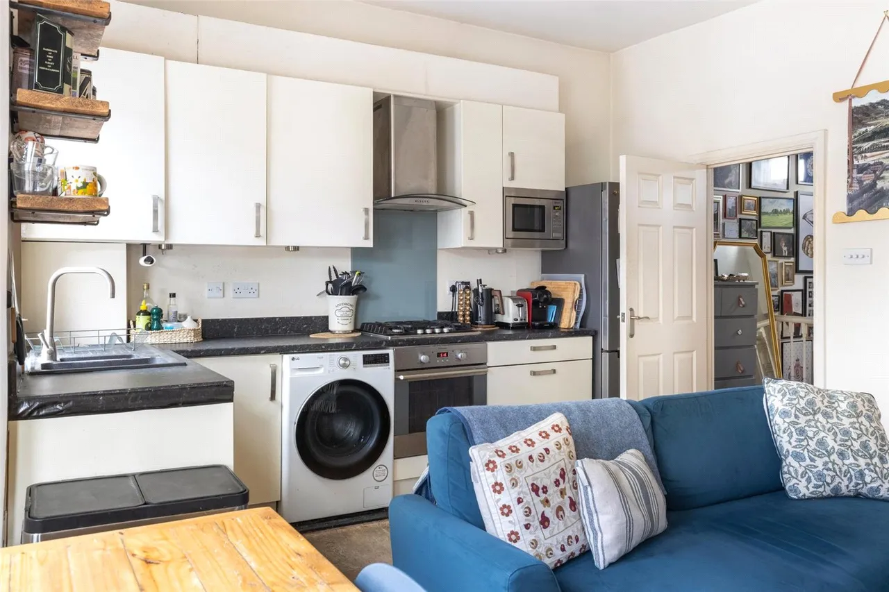 Handforth Road, London, SW9, photo 3