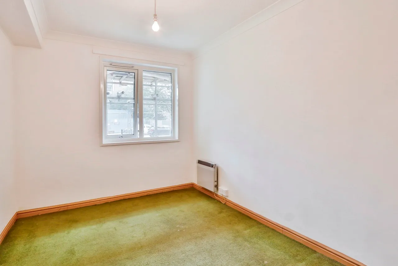 9 Lagland Street, Poole, photo 7