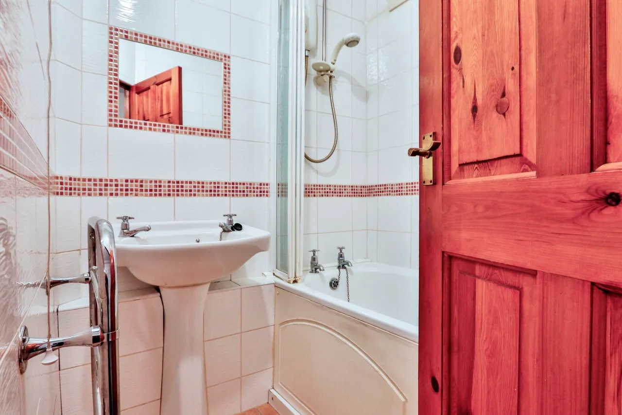 9 Lagland Street, Poole, photo 6