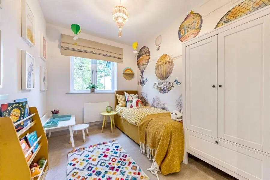 Alexander Gardens, Binfield, RG42, photo 9