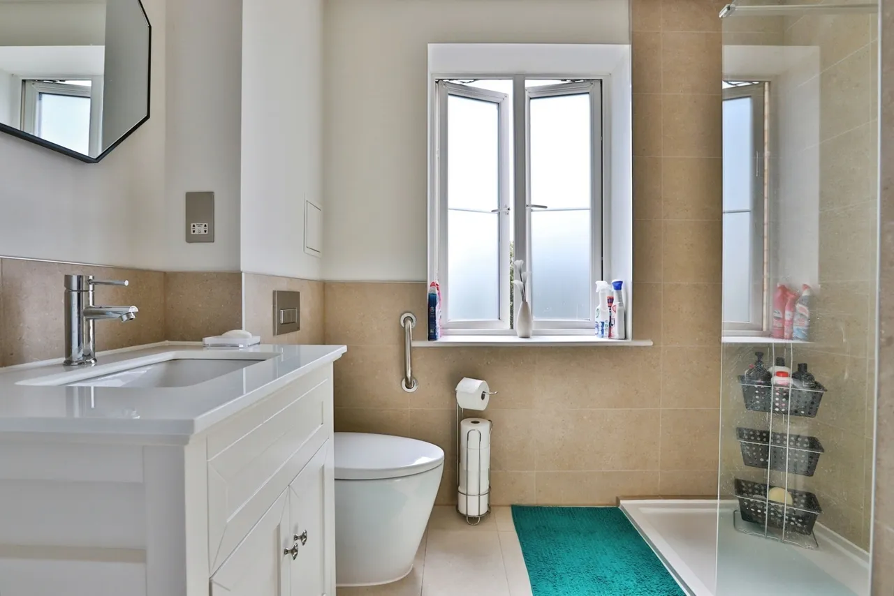 Royal Close, Christchurch, BH23, photo 6