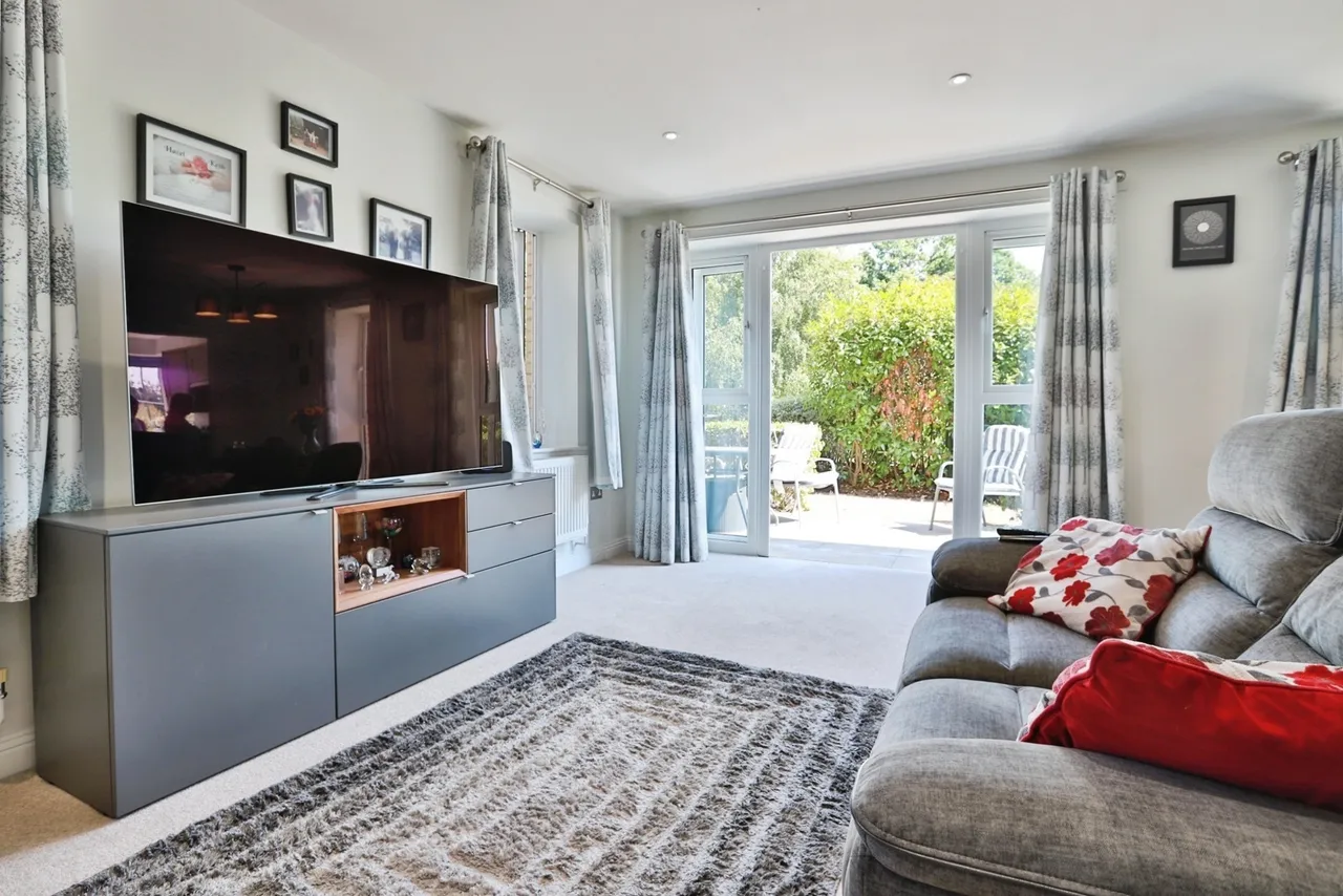Royal Close, Christchurch, BH23, photo 10