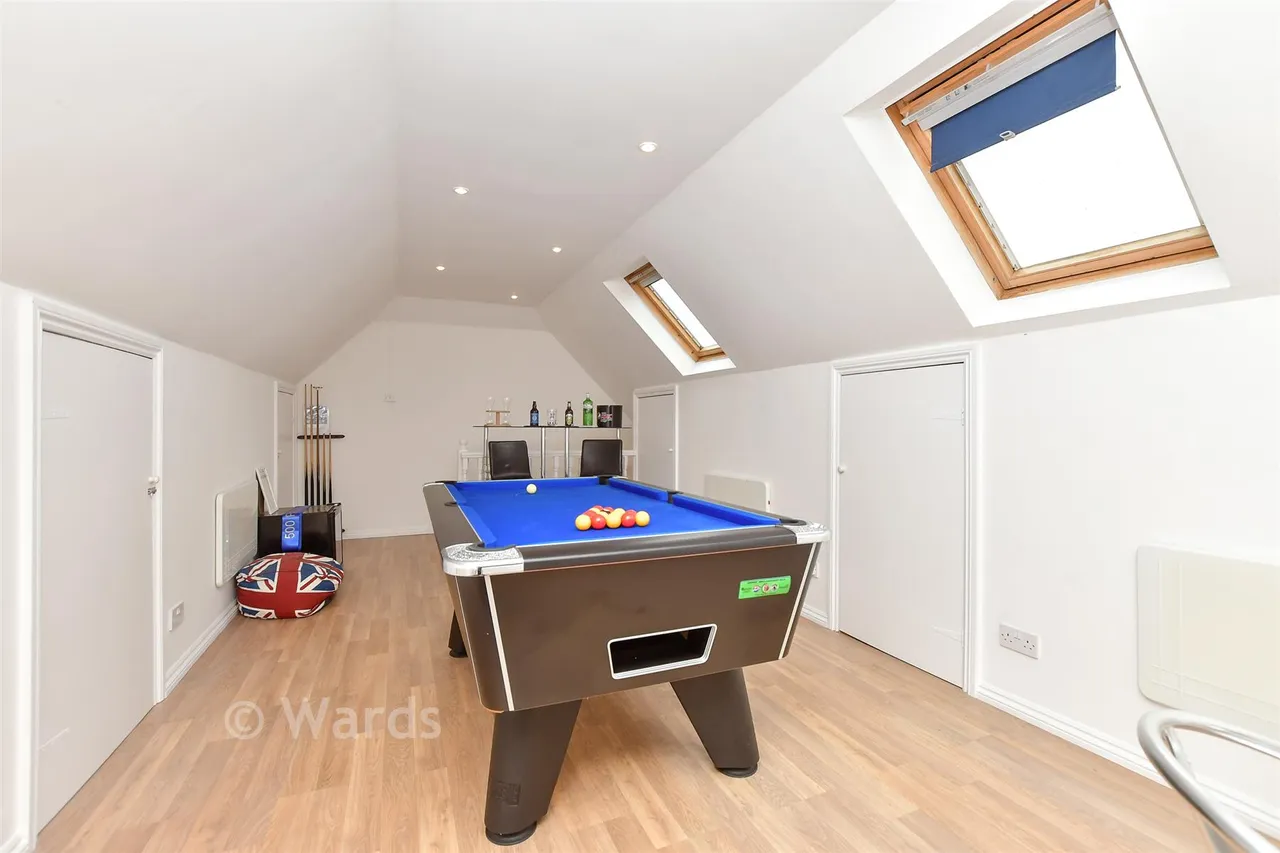 Wrotham Road, Meopham, DA13, photo 15