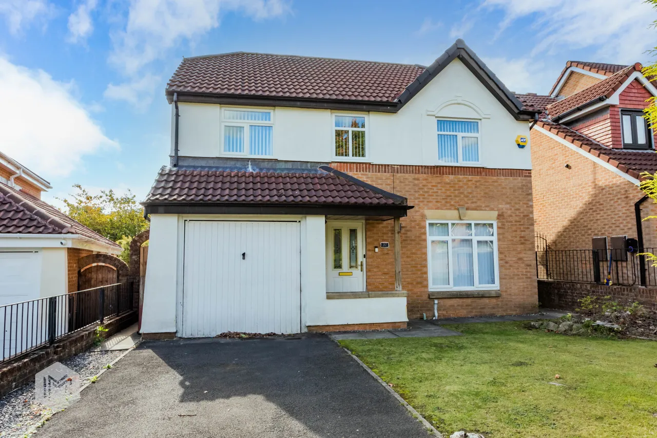 Oakworth Drive, Bolton, BL1 7BB, photo 3