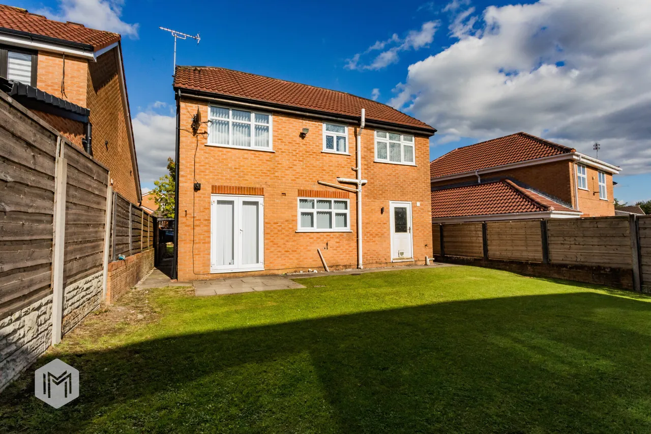 Oakworth Drive, Bolton, BL1 7BB, photo 2