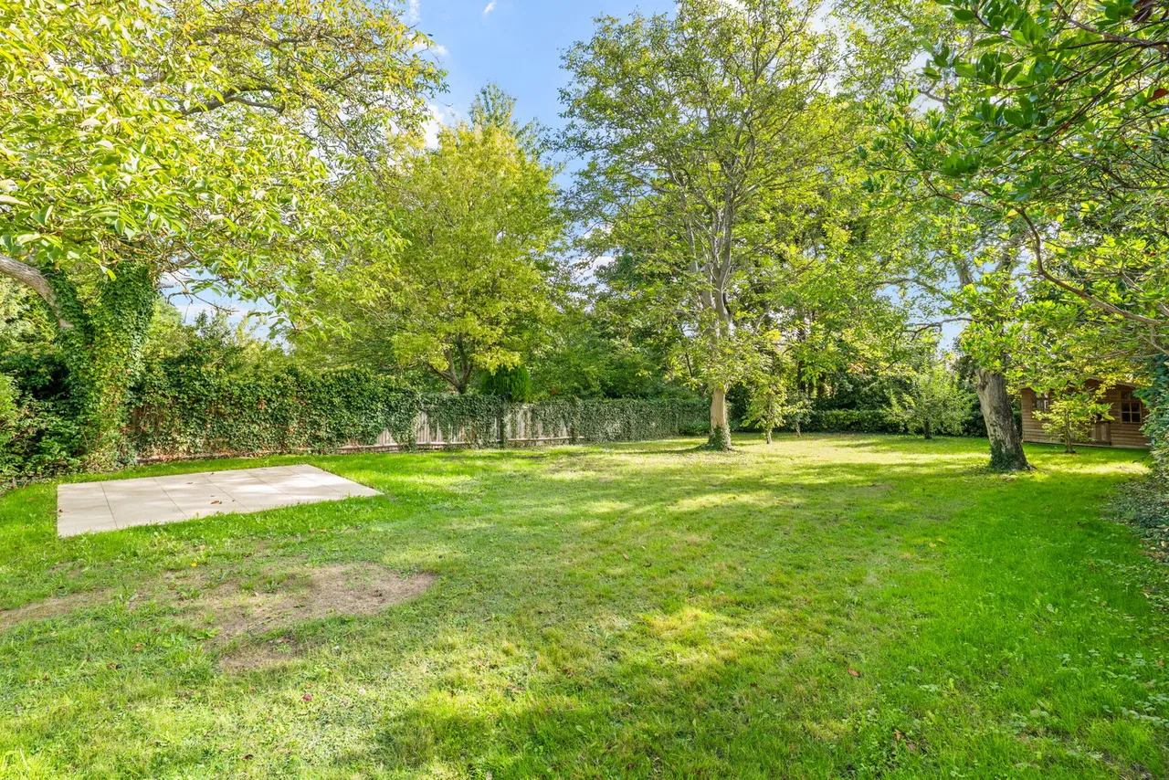 Longdown Lane South, Epsom, KT17, photo 29