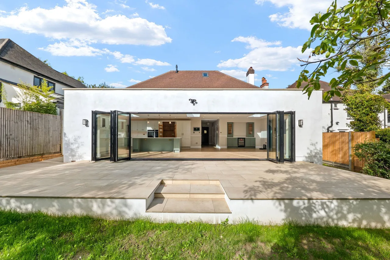 Longdown Lane South, Epsom, KT17, photo 28