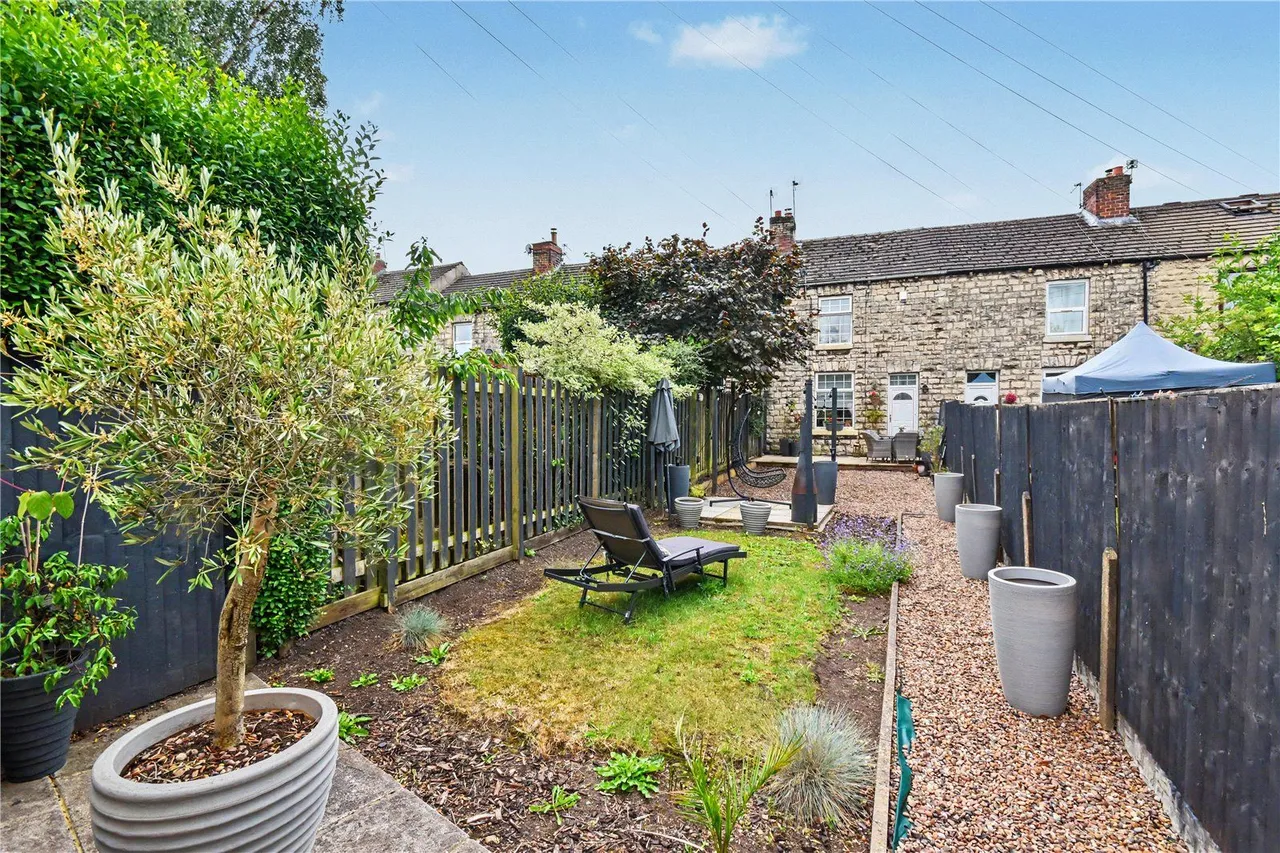The Crescent, Micklefield, LS25, photo 9