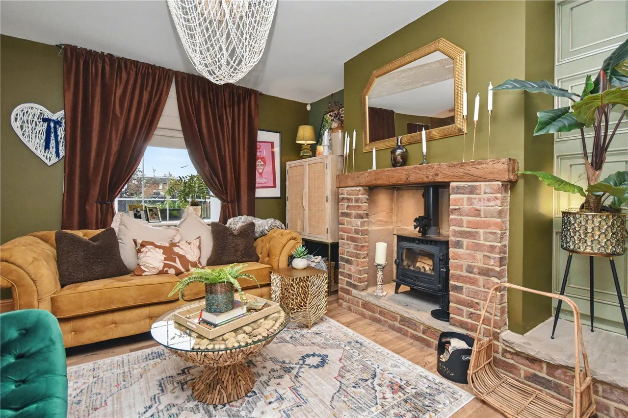The Crescent, Micklefield, LS25, photo 2