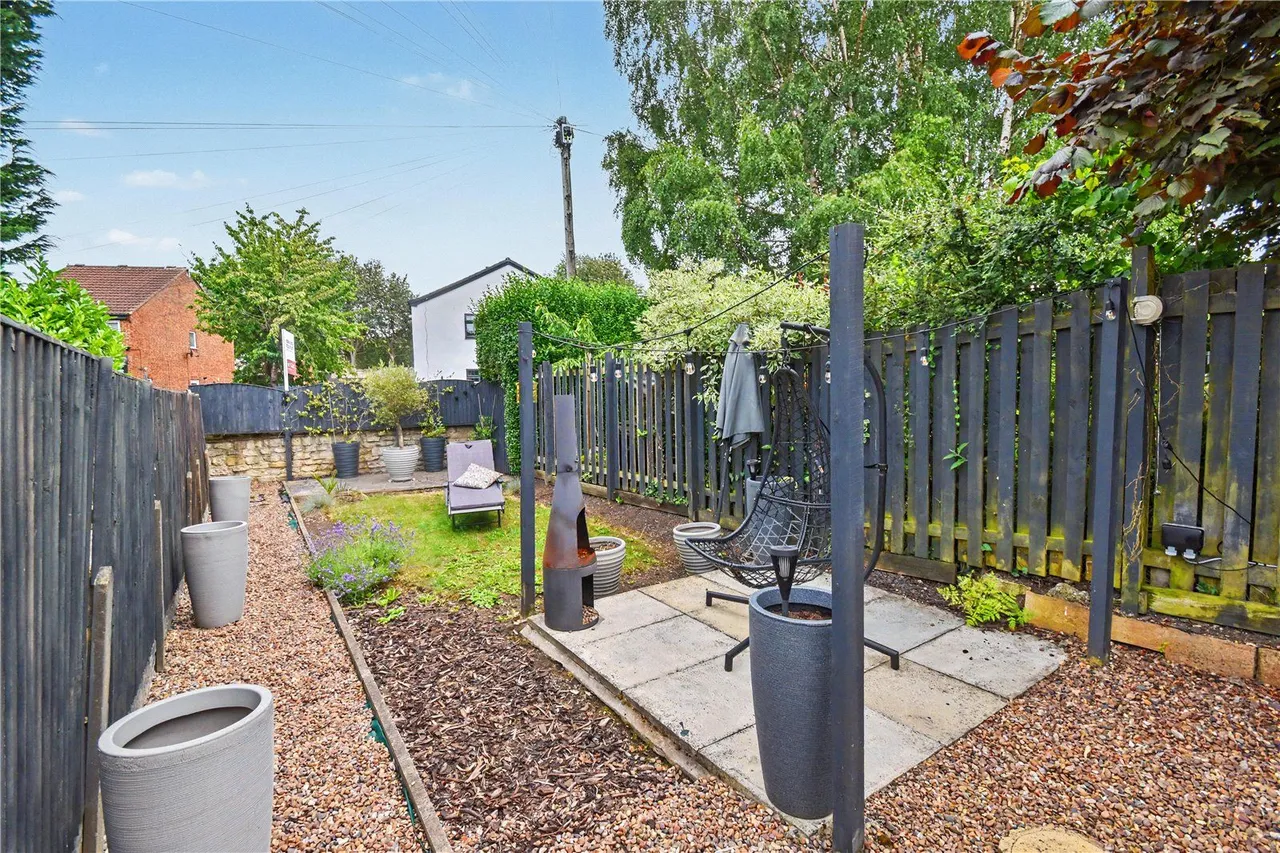 The Crescent, Micklefield, LS25, photo 20