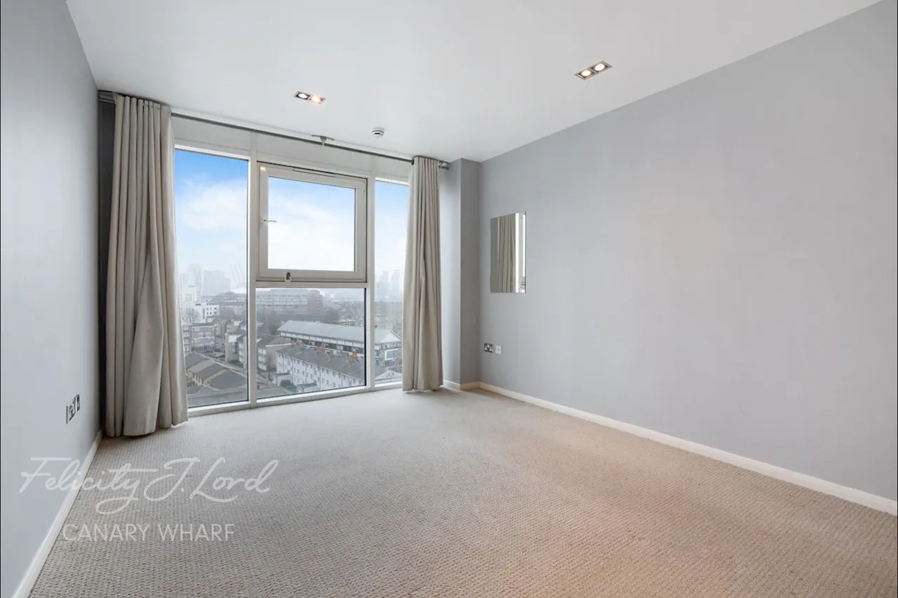 City Tower, Limeharbour, E14, photo 15