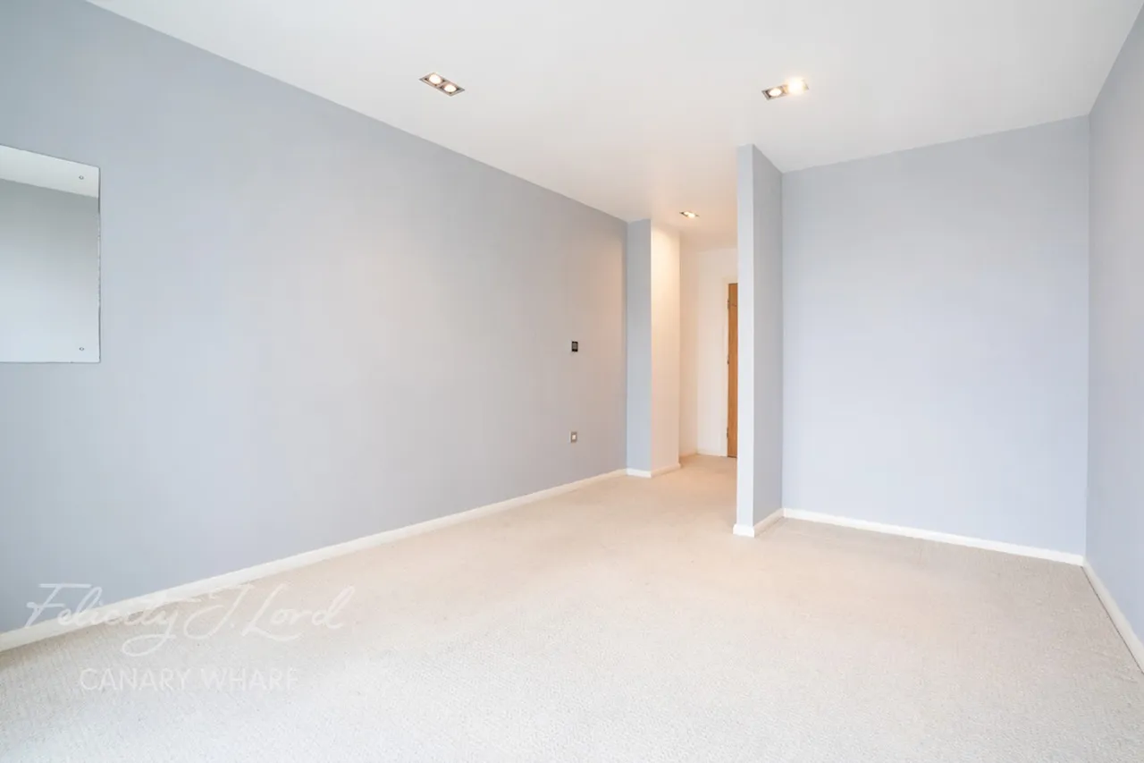 City Tower, Limeharbour, E14, photo 16