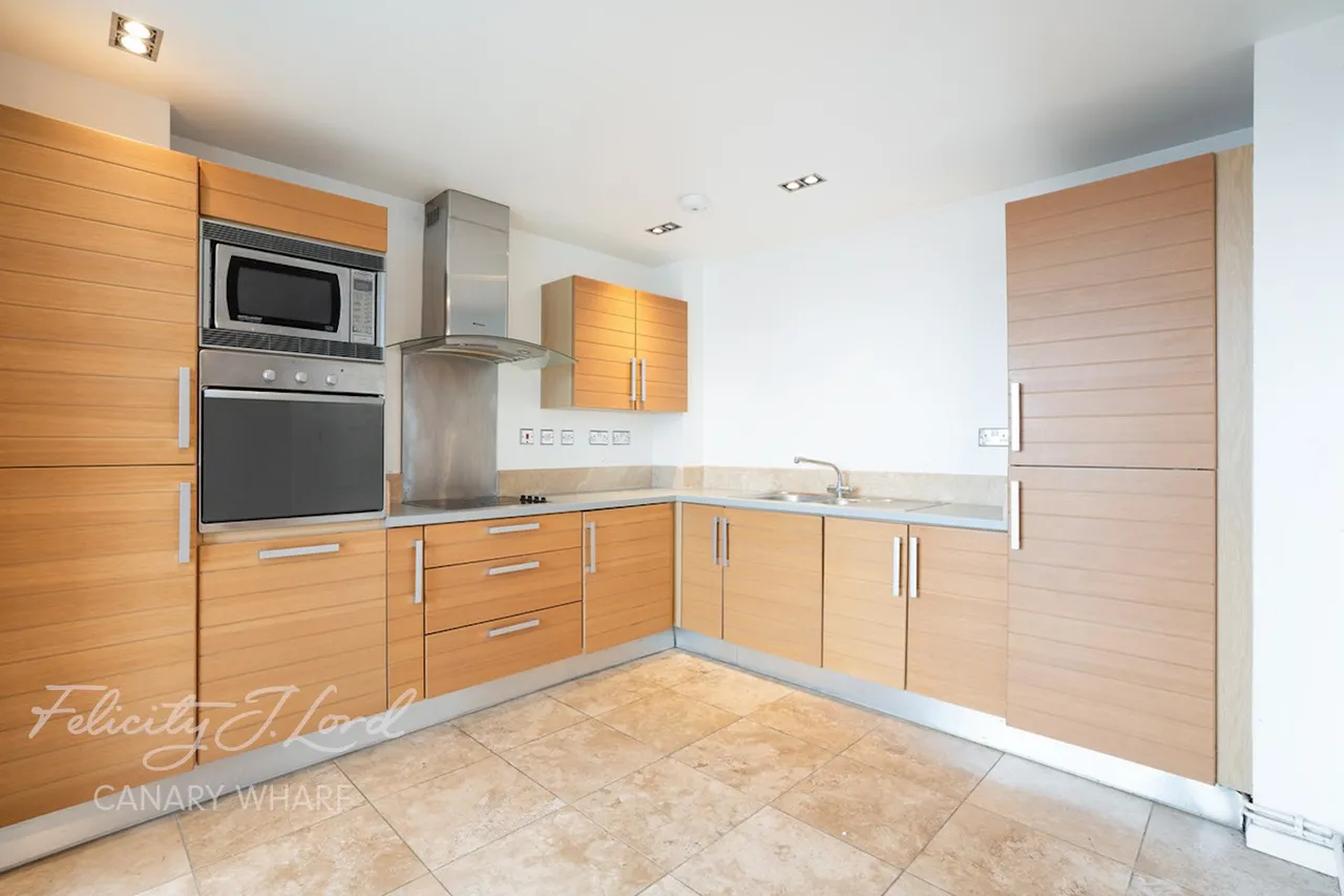 City Tower, Limeharbour, E14, photo 2