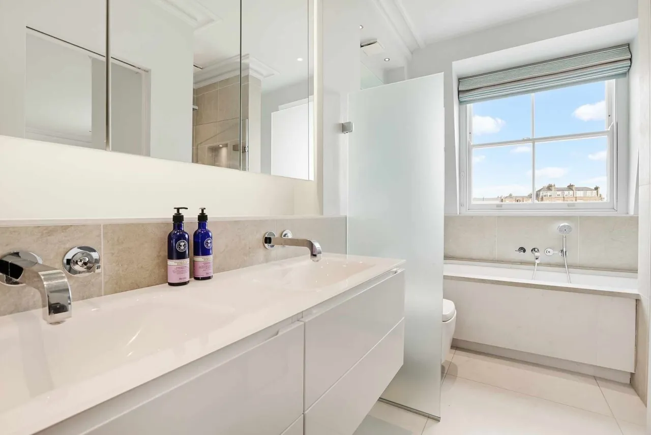 Kensington Court, London, W8, photo 13