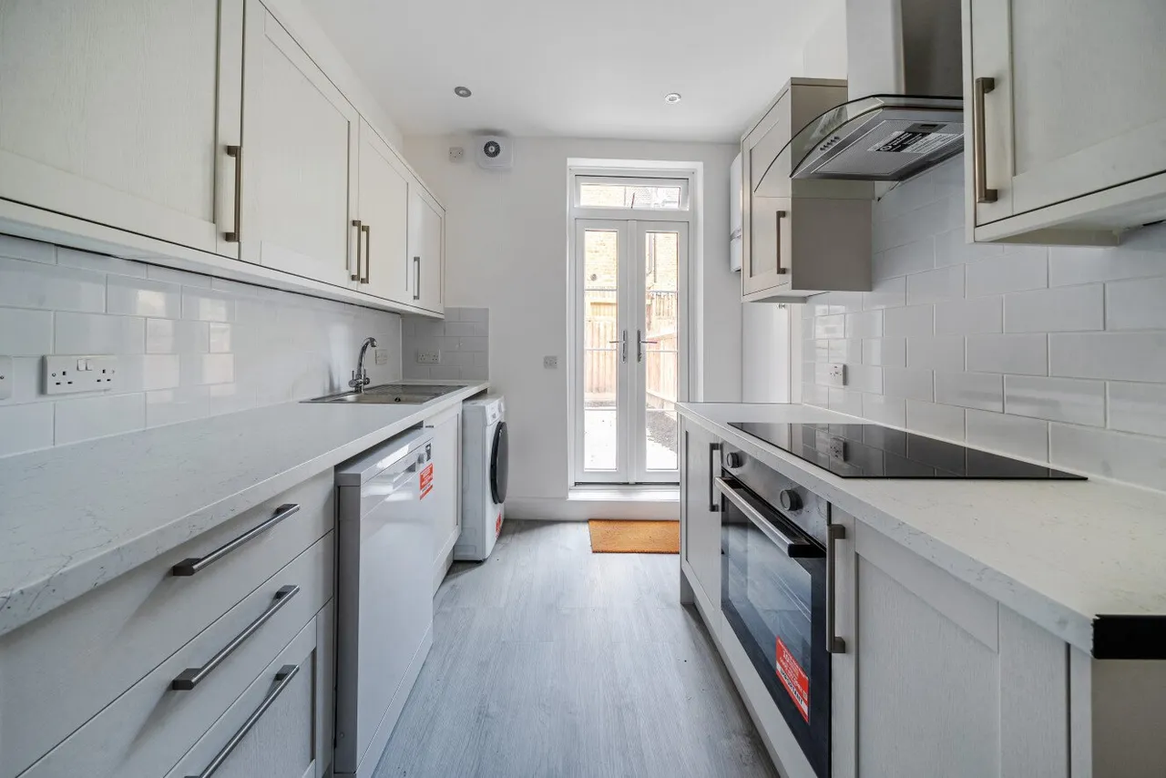 Abdale Road, London, W12, photo 4