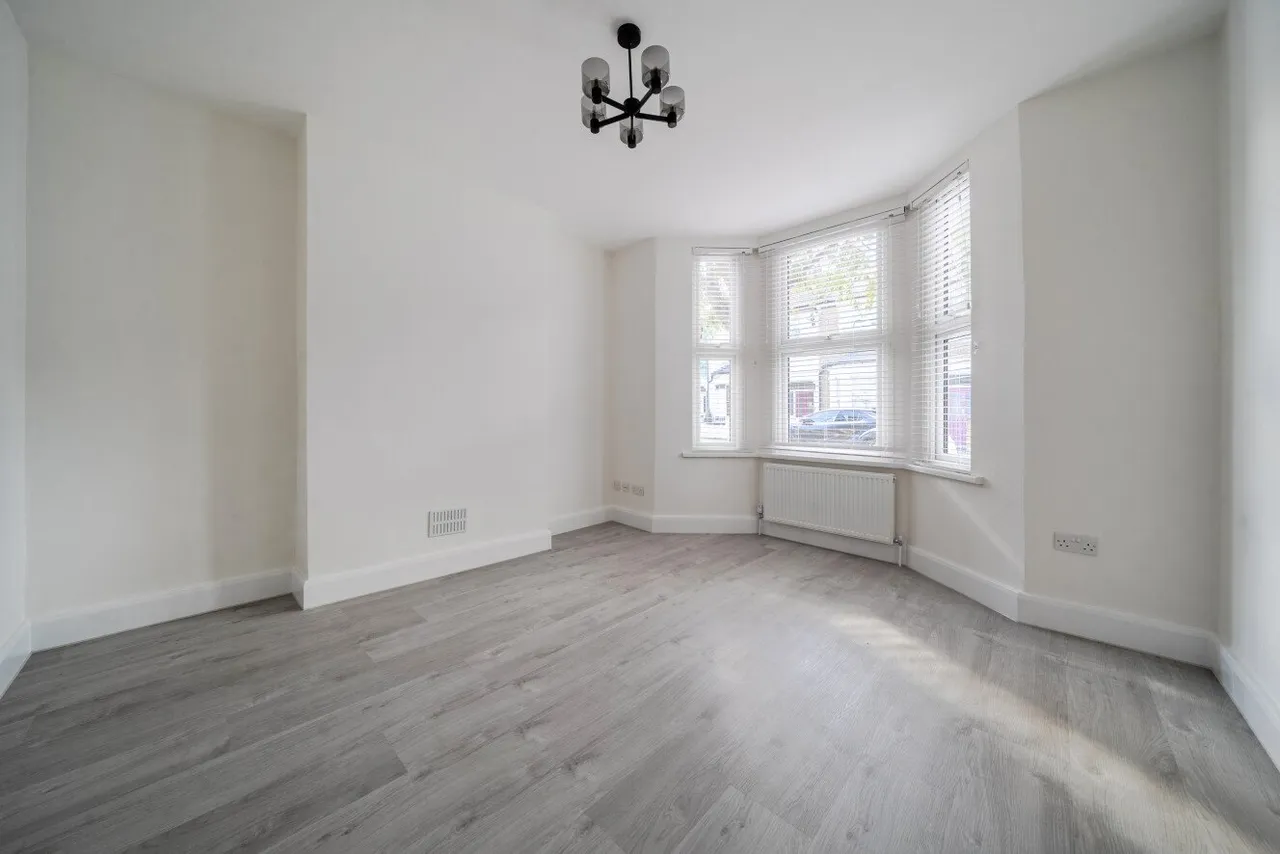 Abdale Road, London, W12, photo 2