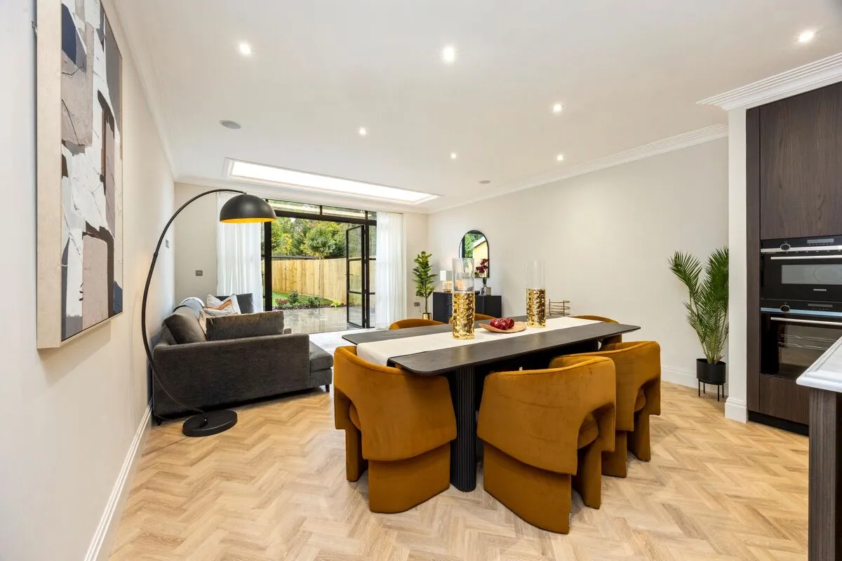 Leatherhead Road, Oxshott, KT22, photo 3