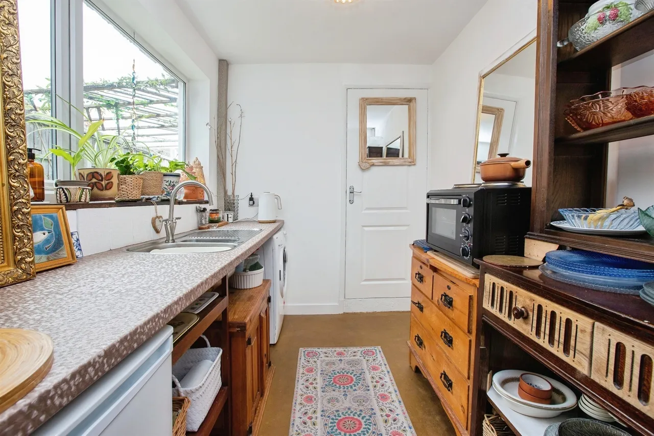 Brooke Street, Tibshelf, DE55, photo 9