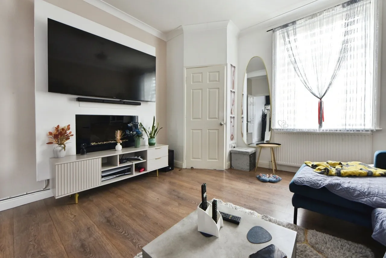 Tavistock Street, Nelson, Lancashire, BB9, photo 2