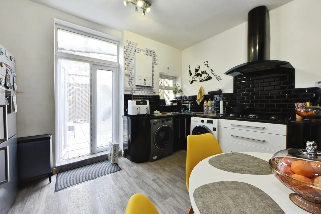 Tavistock Street, Nelson, Lancashire, BB9, photo 3