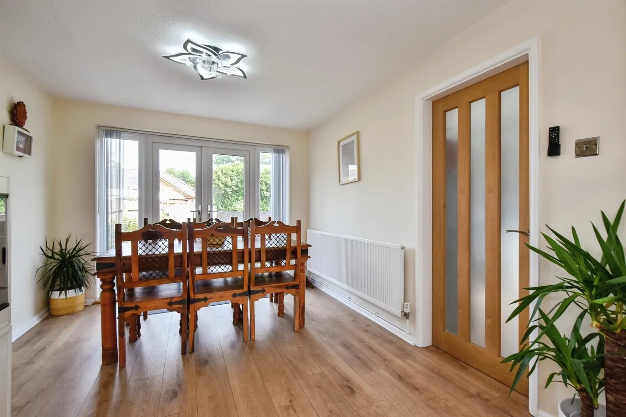 Oliver Jones Crescent, Tredegar, NP22, photo 31