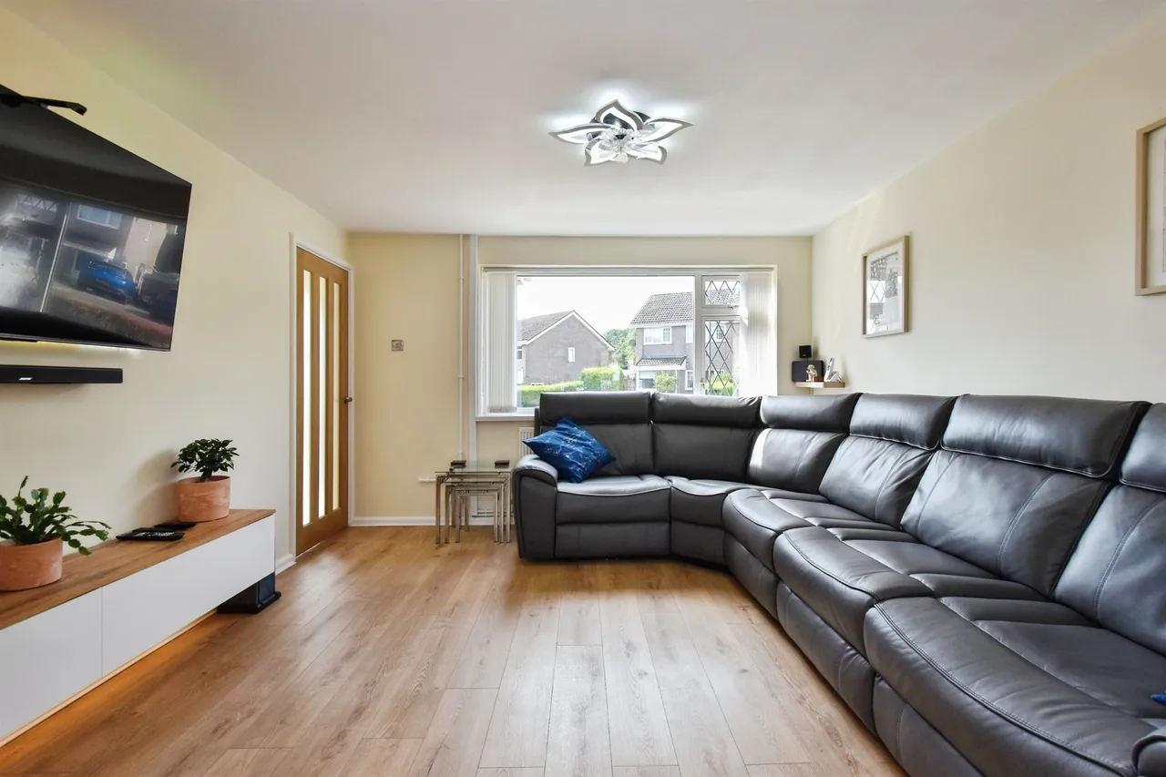 Oliver Jones Crescent, Tredegar, NP22, photo 20