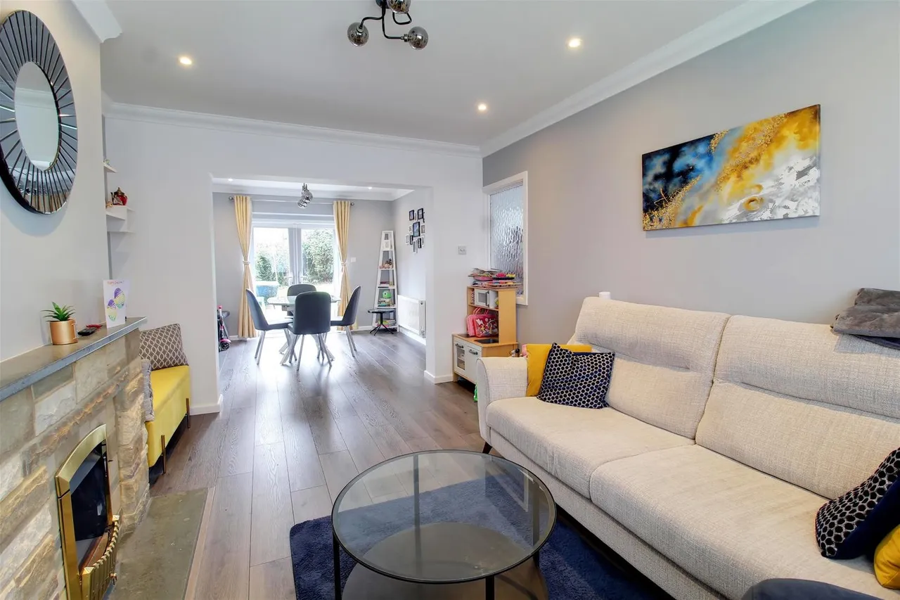 Tempest Avenue, Potters Bar EN6 5JZ, photo 2
