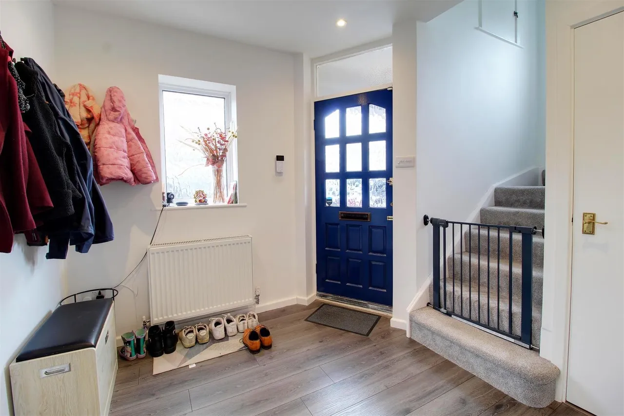 Tempest Avenue, Potters Bar EN6 5JZ, photo 3