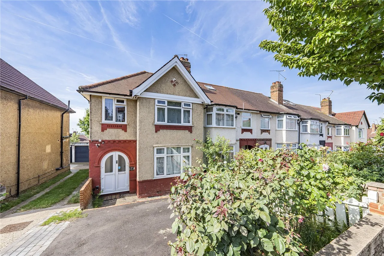 3 bed house for sale, Northwood Gardens, Greenford, UB6