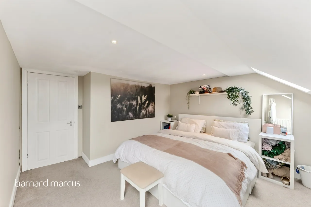 Heaton Road, Mitcham, photo 10