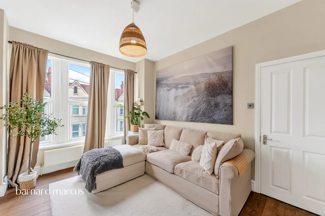 Heaton Road, Mitcham, photo 6