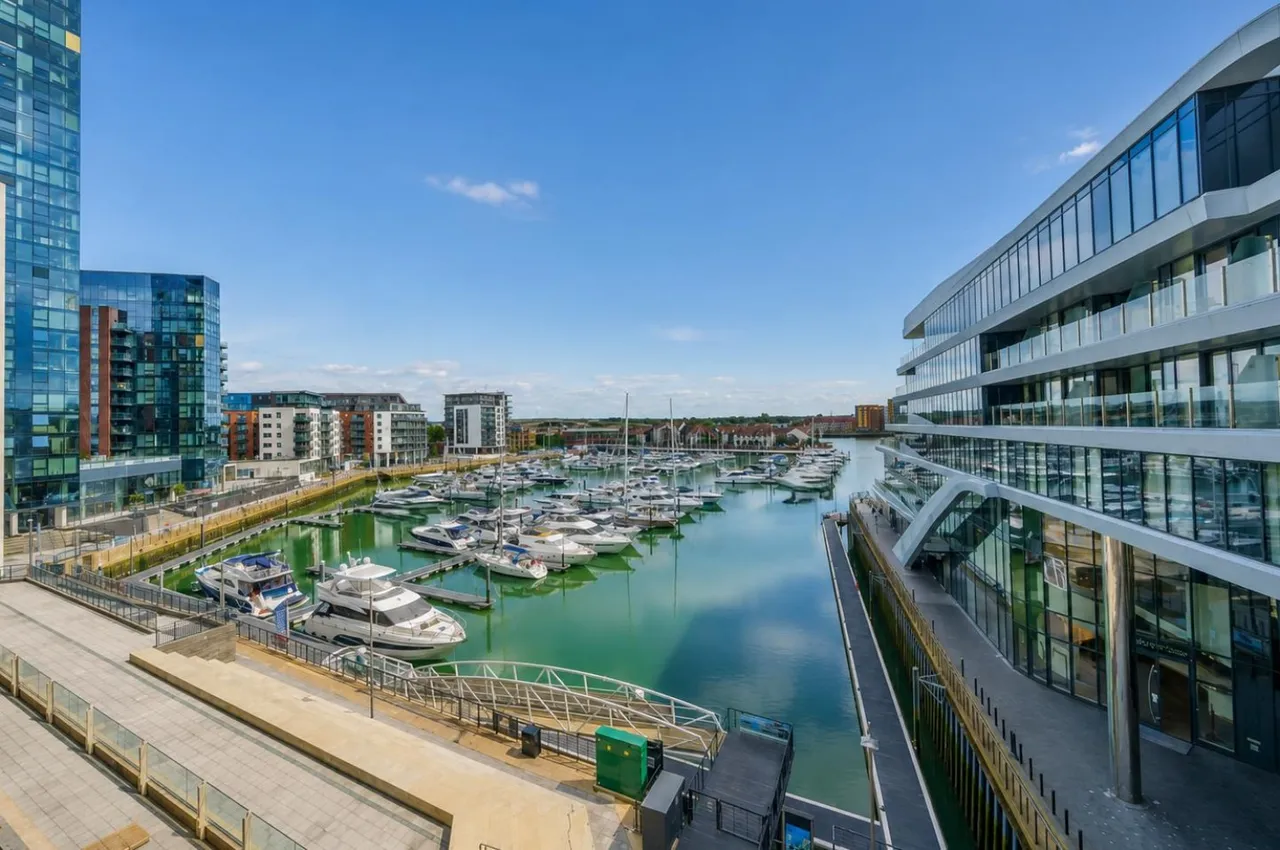 Maritime Walk, Ocean Village, SO14, photo 18