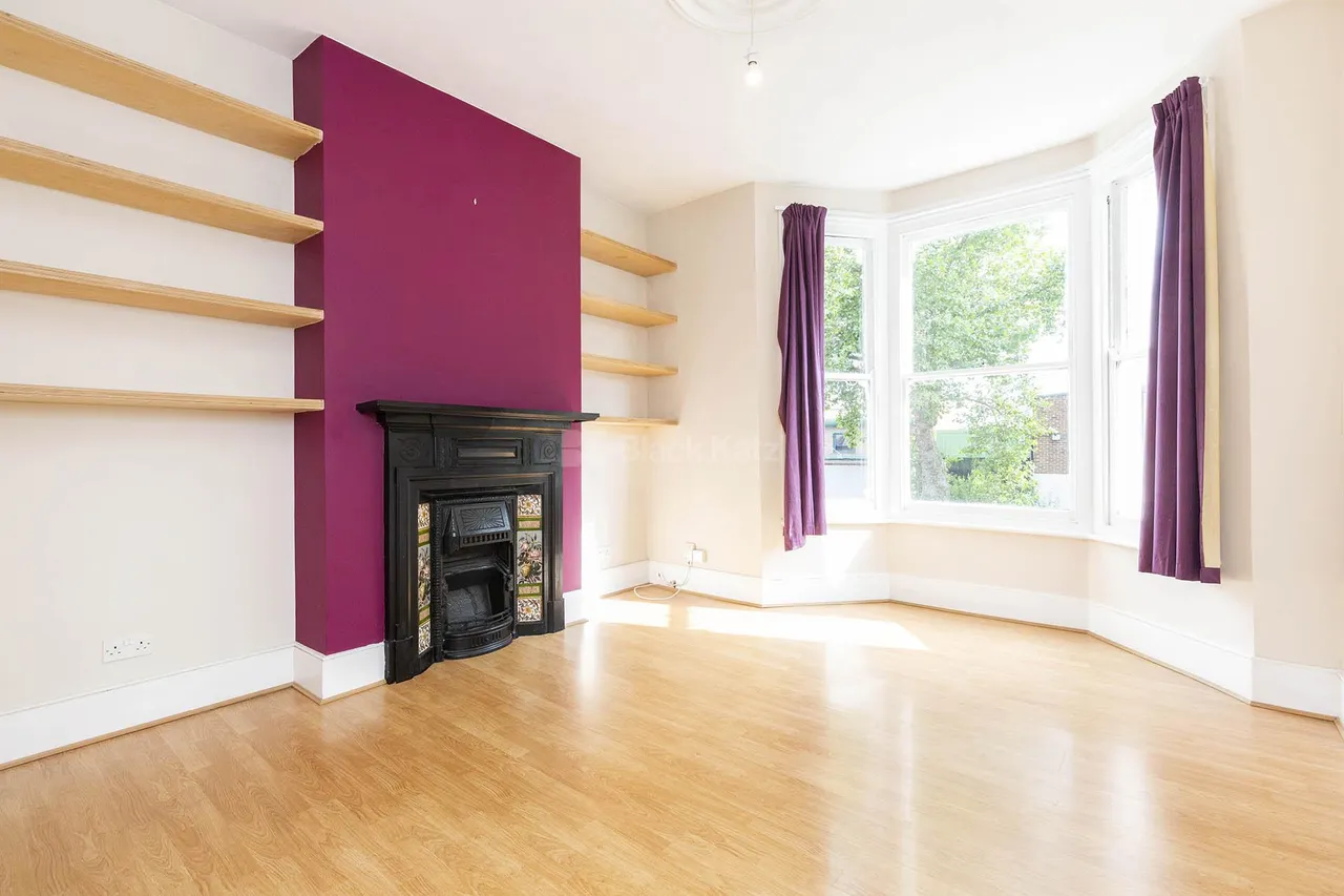 2 bed flat to rent, Tottenham Lane, N8