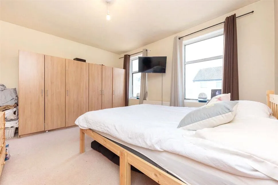 Meath Road, Stratford, E15, photo 11