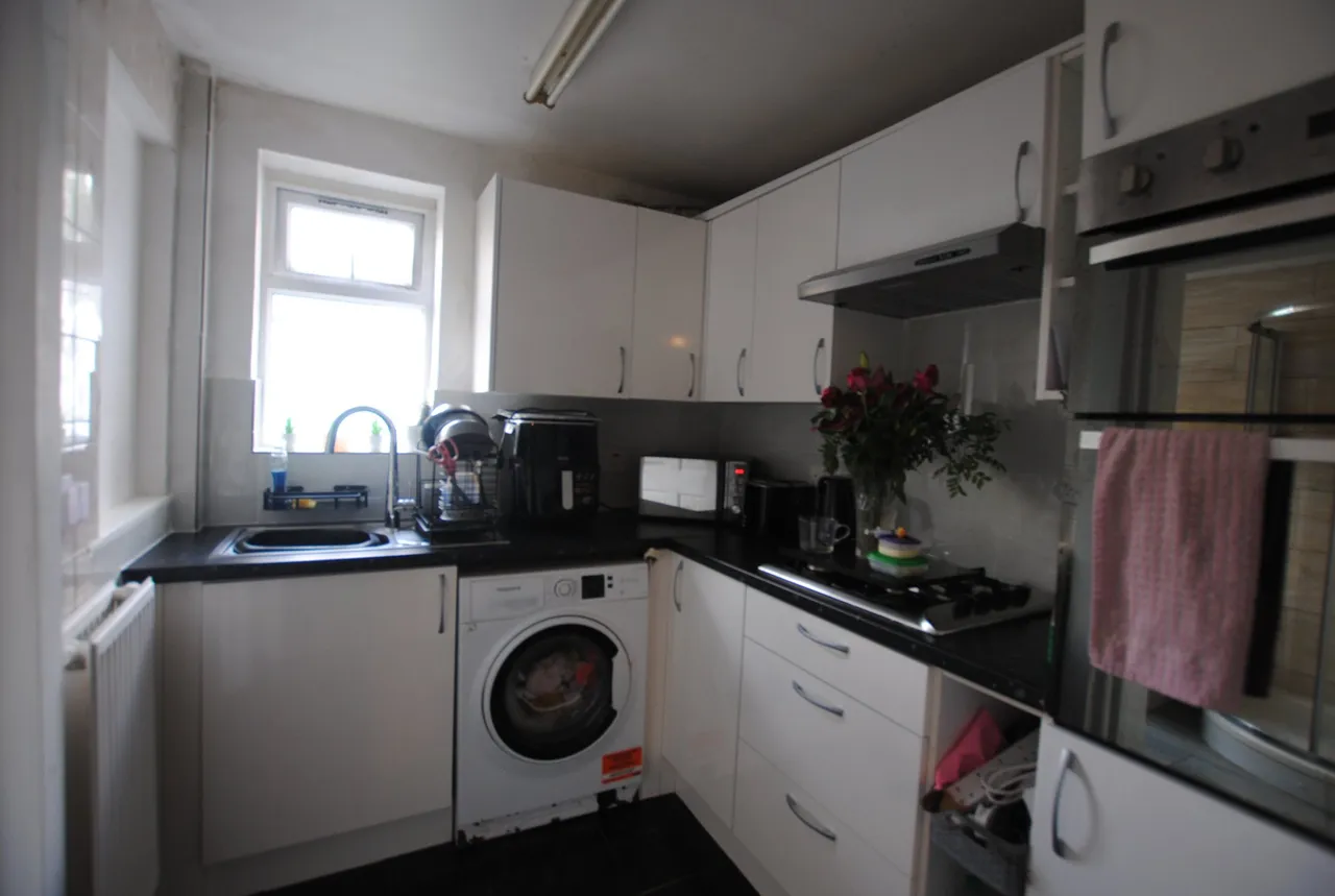 Parchmore Road, Thornton Heath, Surrey, CR7 8HB, photo 4