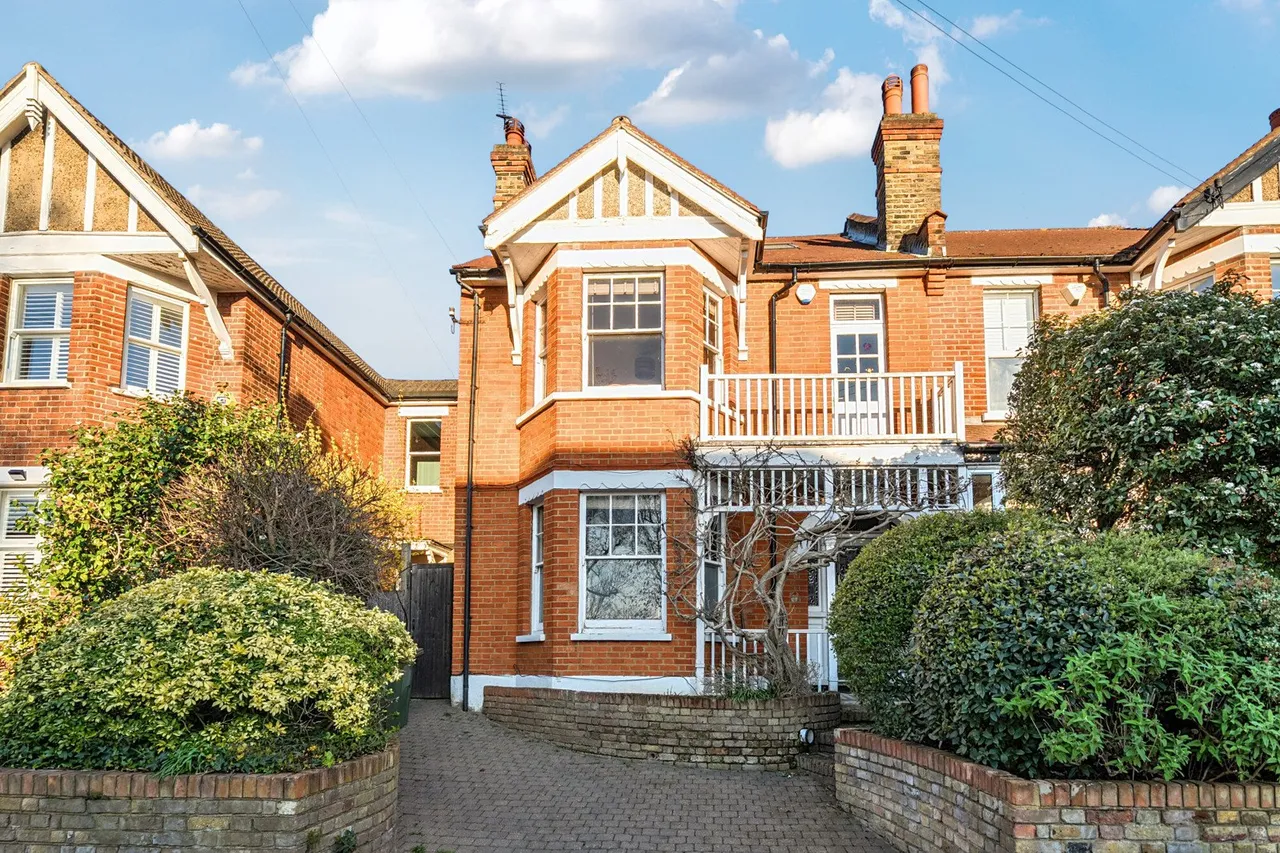 5 bed house for sale — Minster Road, Kent, BR1