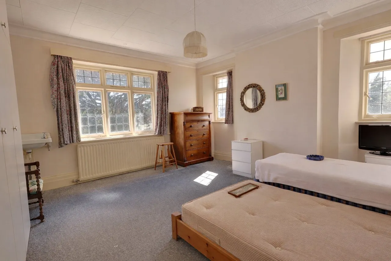 King Edward Road, Minehead, TA24, photo 9