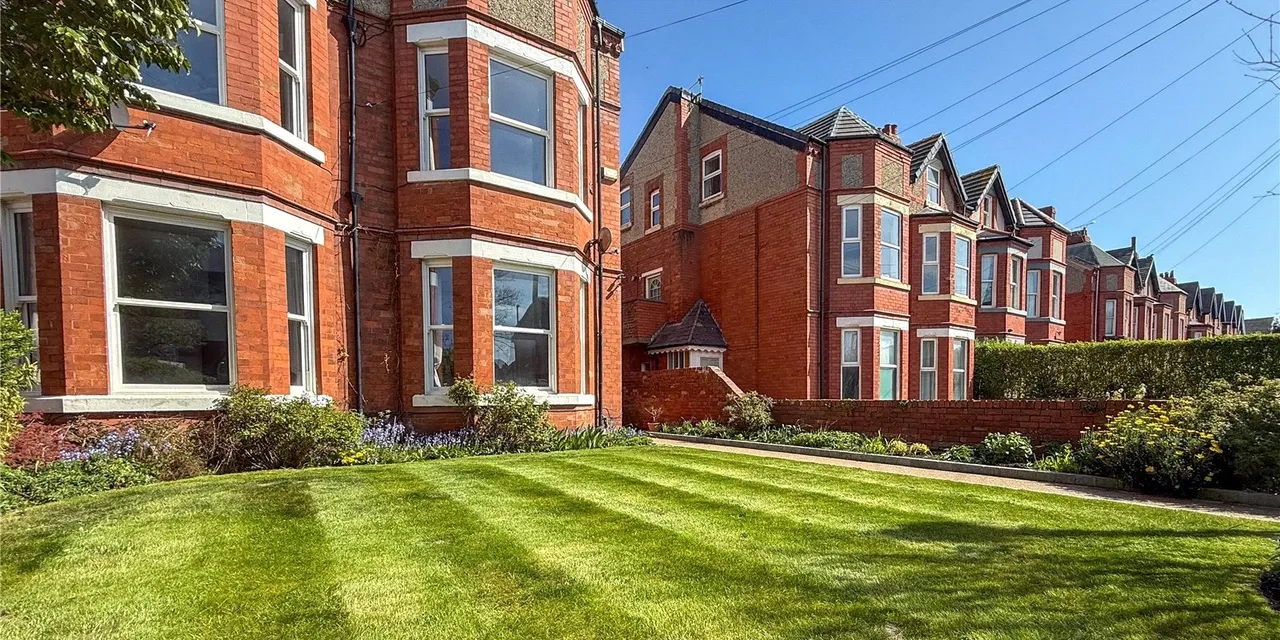 Queens Road, Hoylake, CH47, photo 24