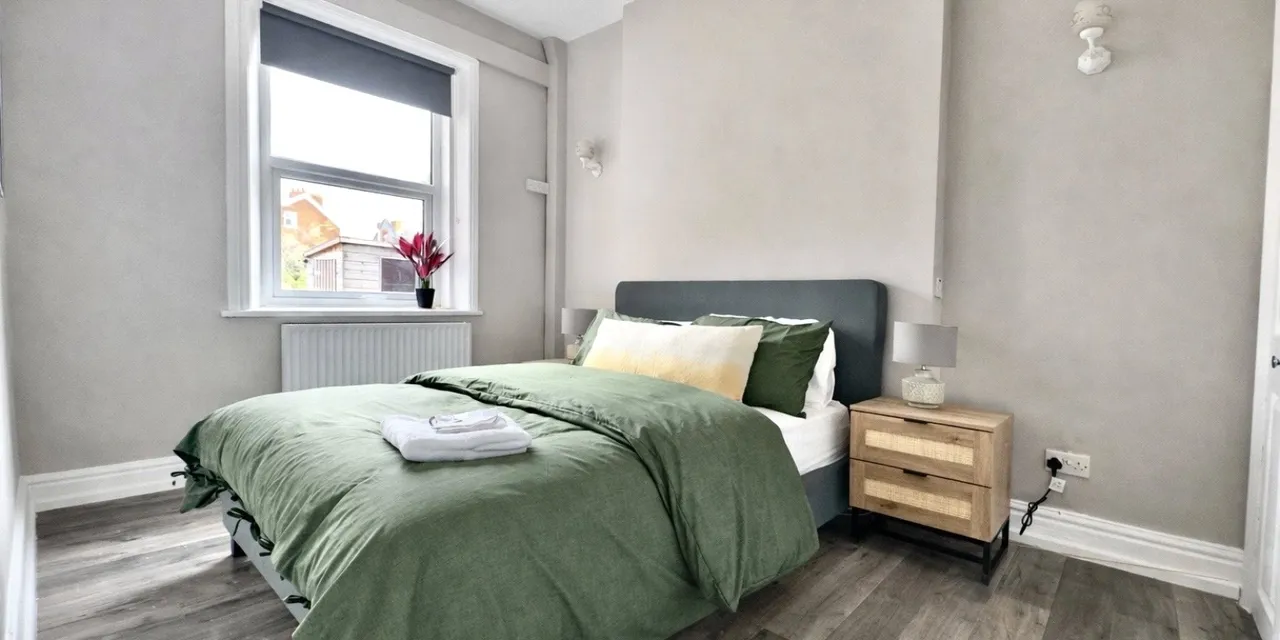 Queens Road, Hoylake, CH47, photo 43